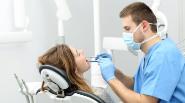 Dentist (Getty Images)