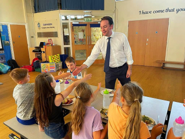 Gareth Davies MP with local children at the HAF club