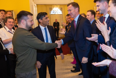 The Prime Minister, Chancellor, and Gareth Davies MP welcoming President Zelensky