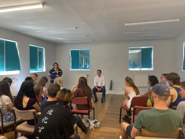 Gareth speaking with the participants on this years programme.